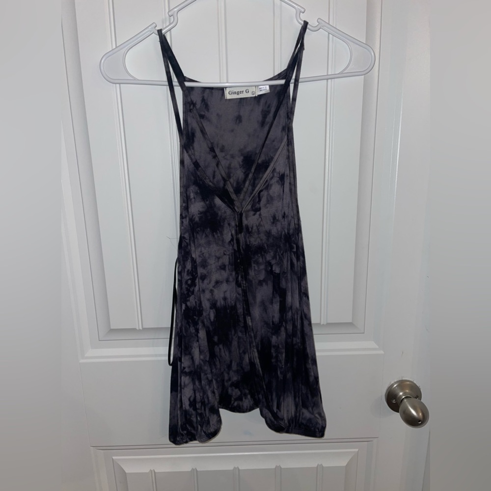 Ginger G tank top, slit in the front for style, marble black and gray